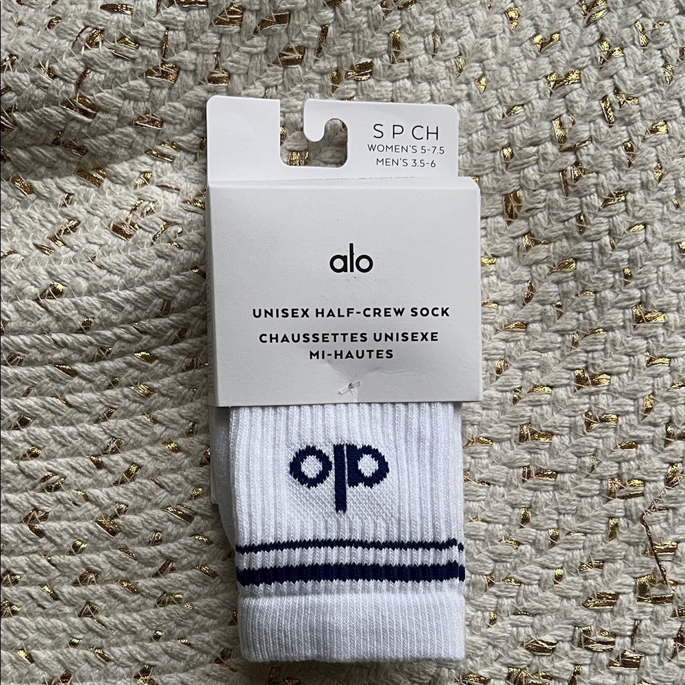 Alo Yoga Unisex Half-Crew Throwback Sock